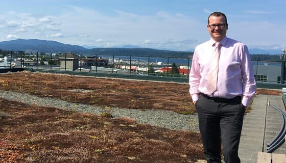 Chris Osborne, Acting Supervisor, Long Range Planning and Sustainability, Campbell River on green roof on Campbell River’s City Hall Chris Osborne, Acting Supervisor, Long Range Planning and Sustainability, Campbell River on green roof on Campbell River’s City Hall